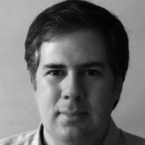 Pablo Torche. Escritor y Magíster en Literatura Inglesa